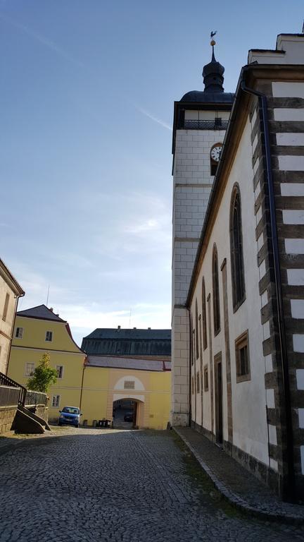 Apartment Jakubske Namesti Ceska Kamenice Exterior photo