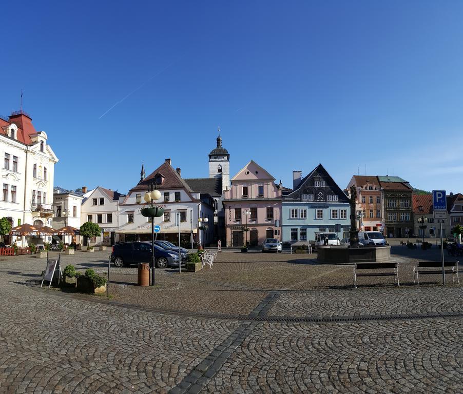 Apartment Jakubske Namesti Ceska Kamenice Exterior photo
